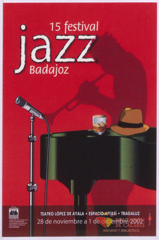 Plakat für das 15. Festival Jazz Badajoz mit Mikrofon, Hut und Glas auf einem Tisch mit Text zu den Festival-Details.