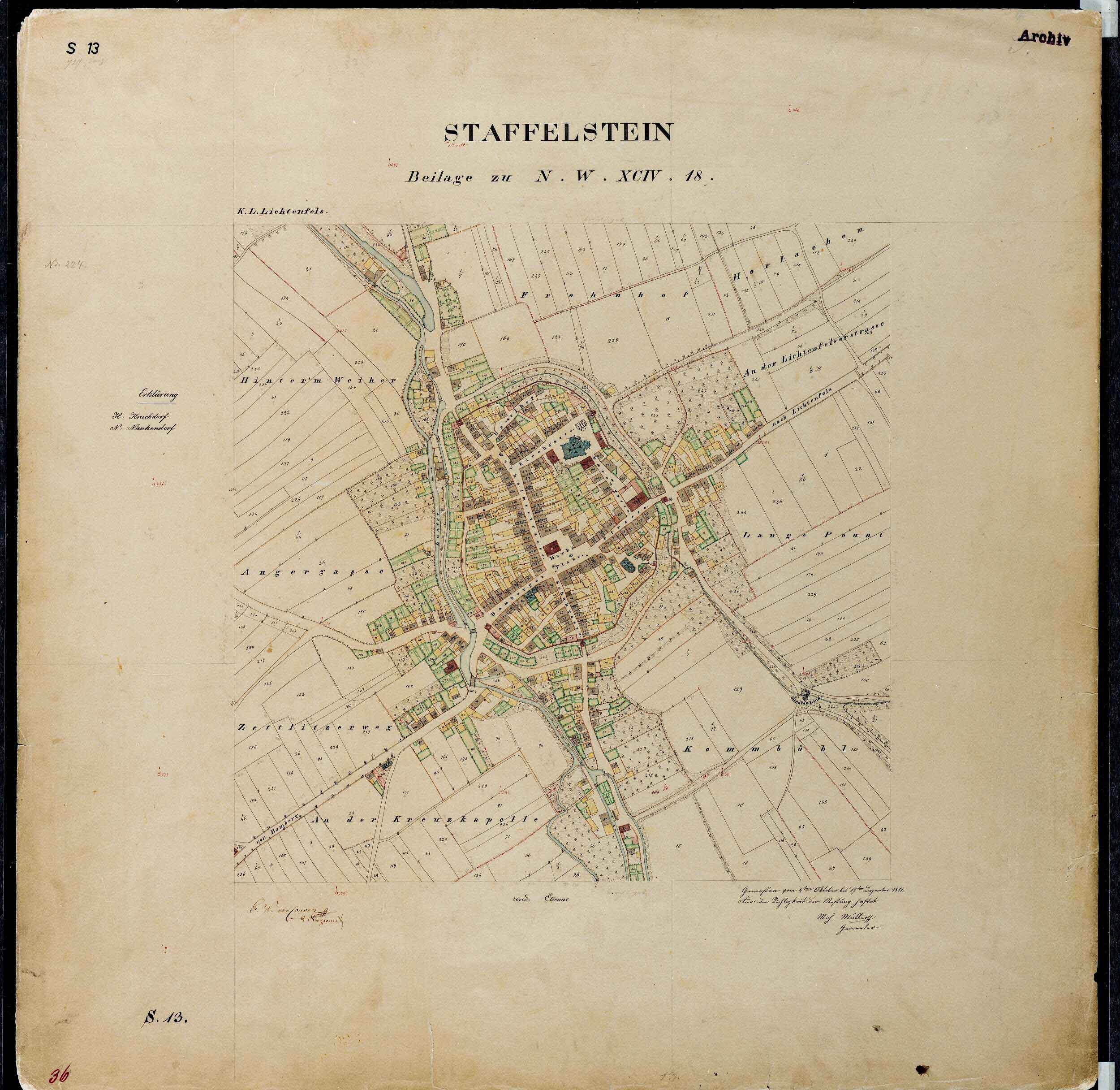 Ein detailliertes altes Stadtplan von Staffelstein, Deutschland, auf einem schwarzen Hintergrund, der Straßen, Gebäude und Sehenswürdigkeiten zeigt.