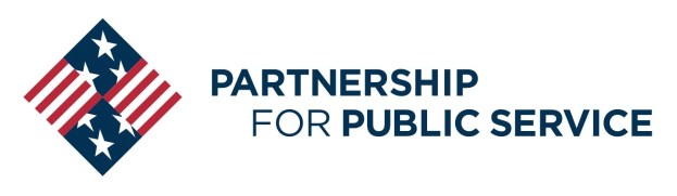 Logo der Partnerschaft für öffentliche Dienstleistungen mit einem blauen Kreis, einem weißen Stern, einem weißen Rand und fettgedruckter schwarzer Schrift auf einem weißen Hintergrund sowie einem passenden blauen und weißen Banner.