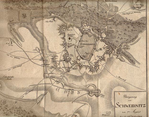 Alte detaillierte Karte von Schweidnitz, Deutschland, zeigt Straßen, Gebäude und Sehenswürdigkeiten mit historischem und kulturellen Text.